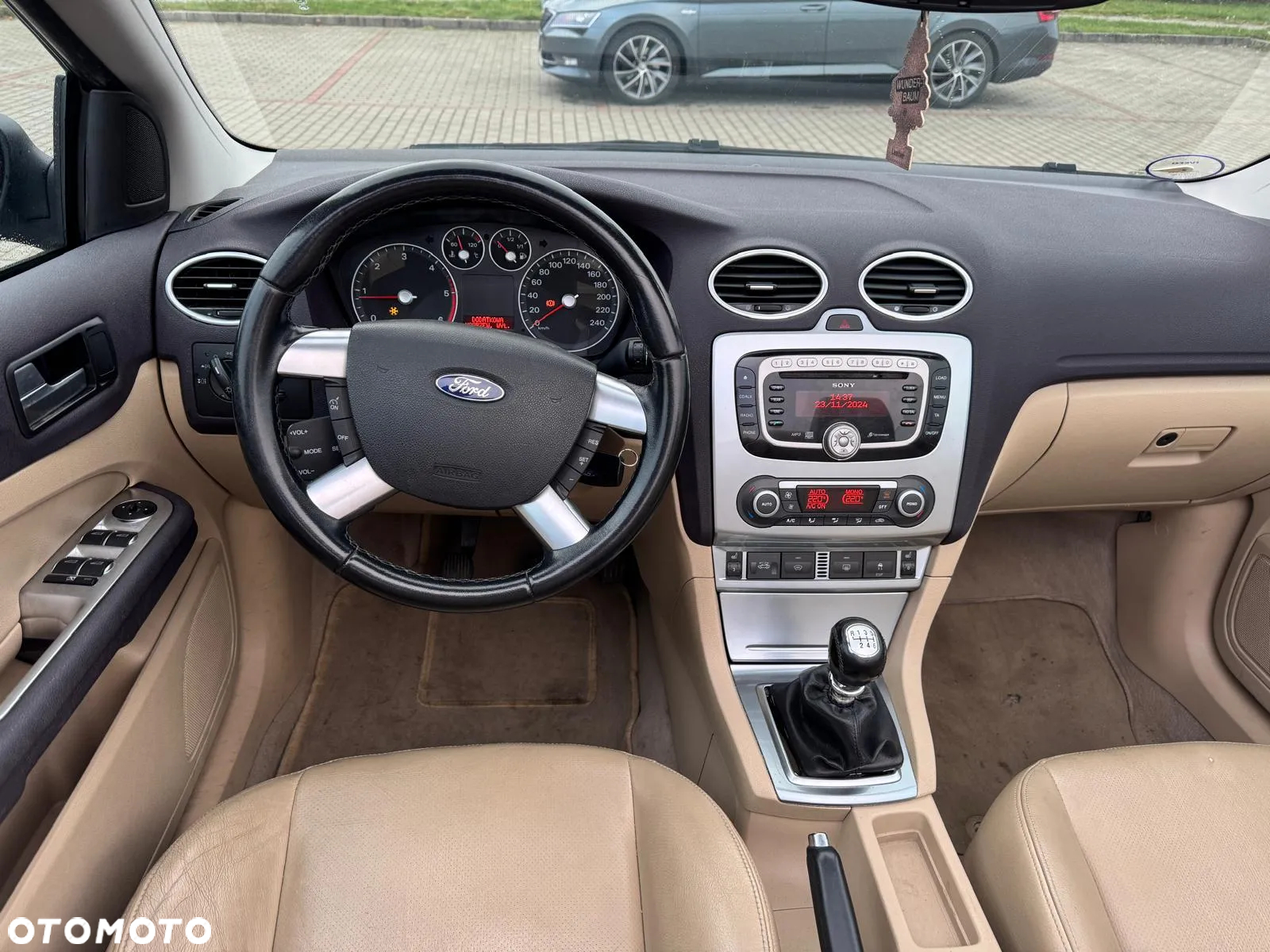 Ford Focus Coupe-Cabriolet 2.0 TDCi DPF Titanium - 8