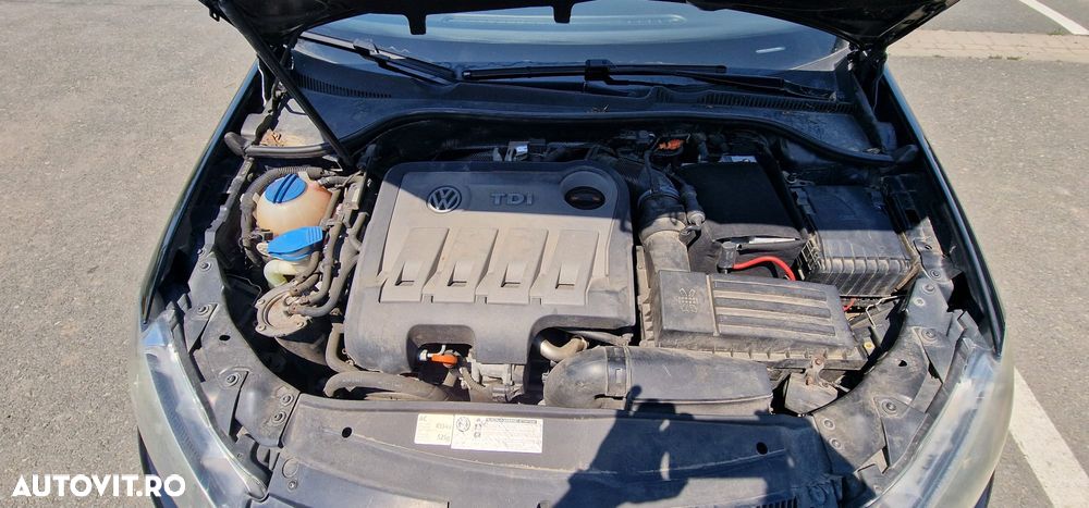 Volkswagen Golf 2.0 TDI DPF DSG Highline - 3
