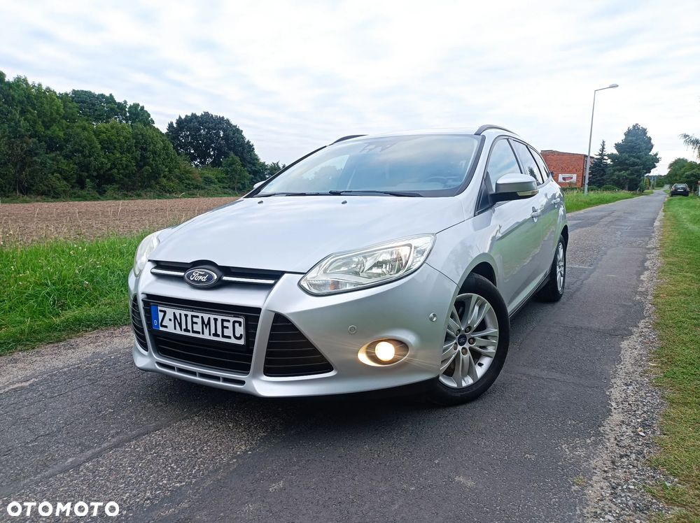 Ford Focus 1.6 TDCi DPF SYNC Edition - 1