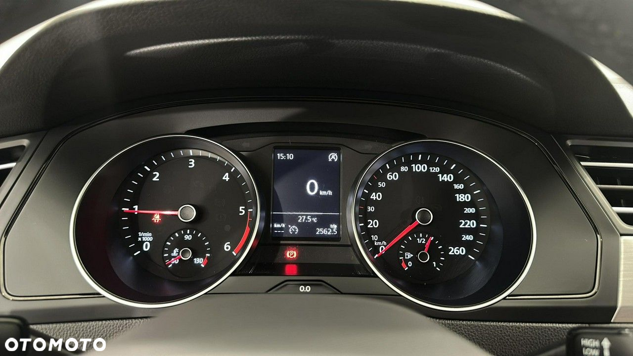 Volkswagen Passat 2.0 TDI EVO Essence - 16