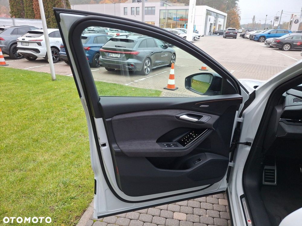 Audi SQ6 e-tron - 26