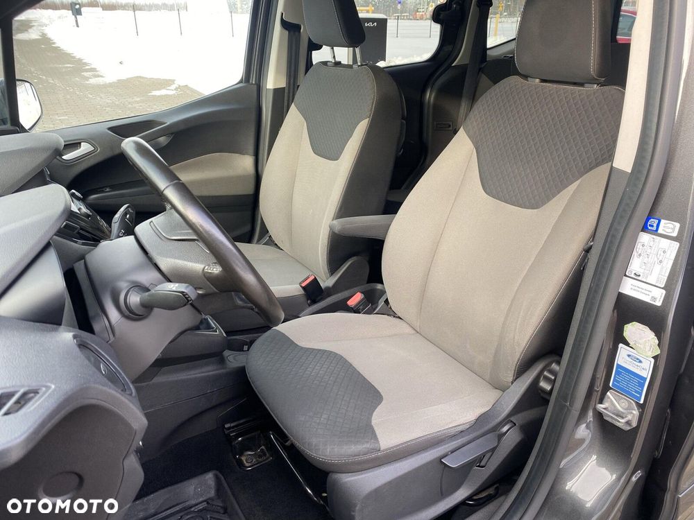 Ford Tourneo Courier - 9