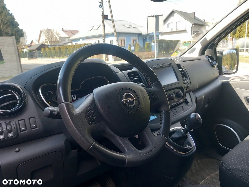 Opel Vivaro L2H1 2,9t Edition - 24