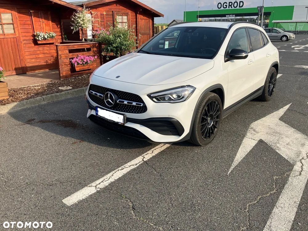 Mercedes-Benz GLA 220 d AMG Line - 13