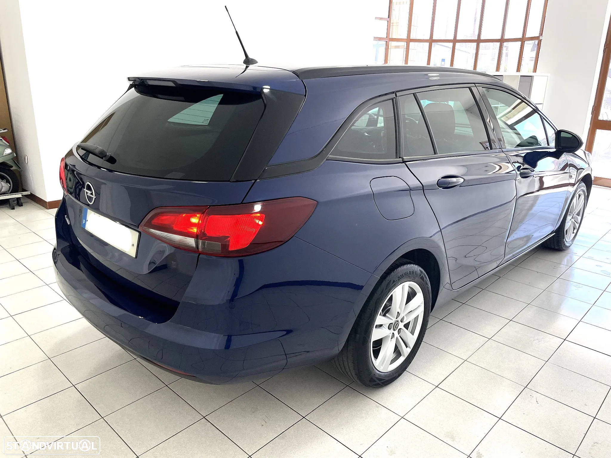 Opel Astra Sports Tourer 1.2 T Business Edition S/S - 13