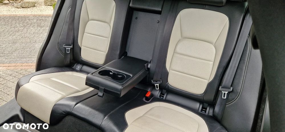 Jaguar F-Pace 20d AWD R-Sport Ingenium Edition - 28