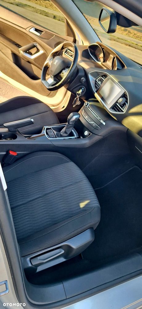 Peugeot 308 1.2 PureTech Active S&S - 6