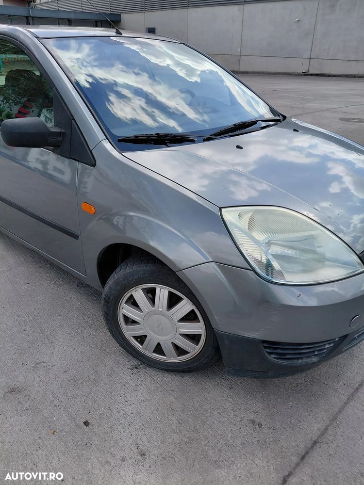 Ford Fiesta 1.4i Comfort - 1