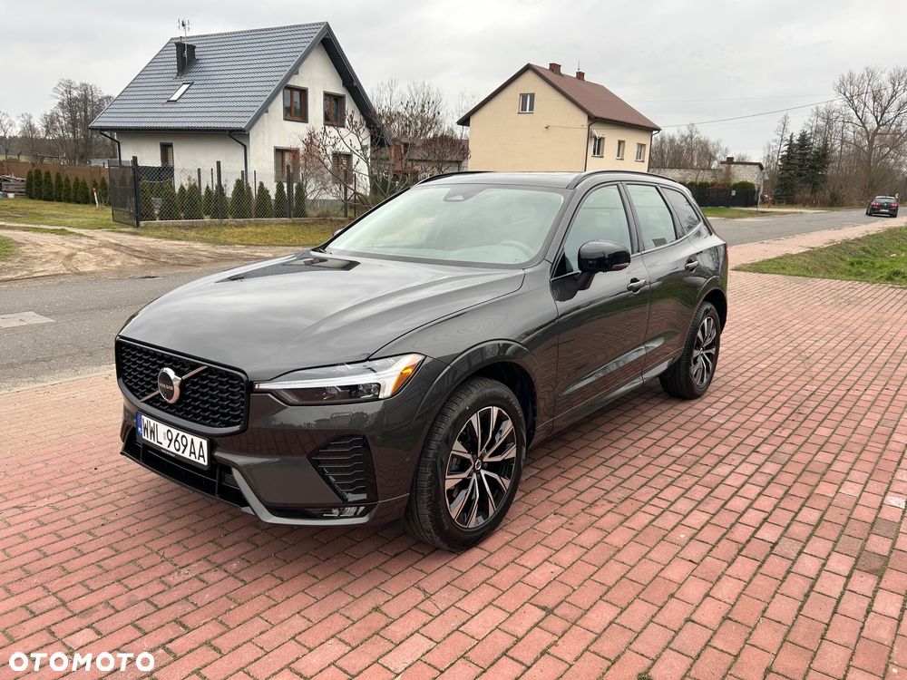 Volvo XC 60 B5 B AWD Plus Dark - 1