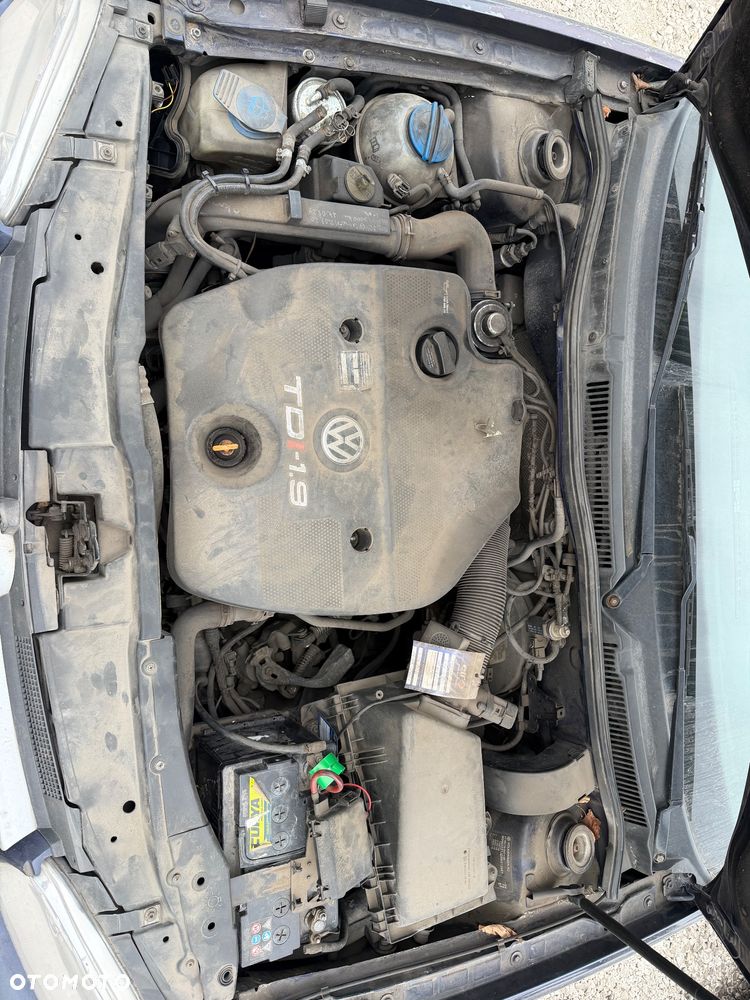 Golf 4 1.9 TDI 2002 3-drzwi – silnik, skrzynia, blacha i wnętrze na części - 2