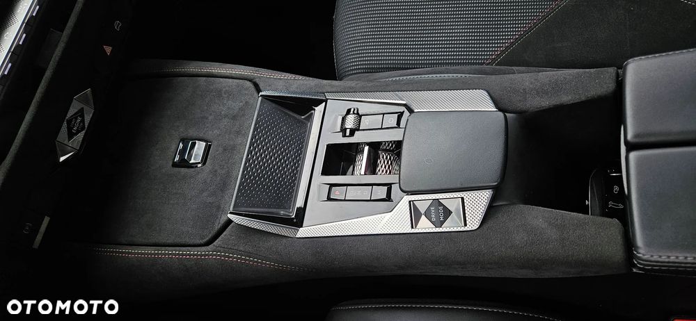 DS Automobiles DS 4 1.5 BlueHDi Performance Line + - 14