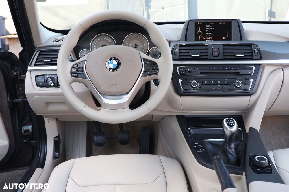 BMW Seria 3 318d Touring Modern Line - 5