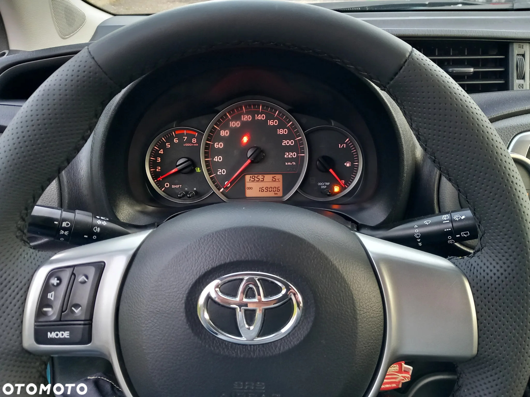 Toyota Yaris 1.0 VVT-i - 14