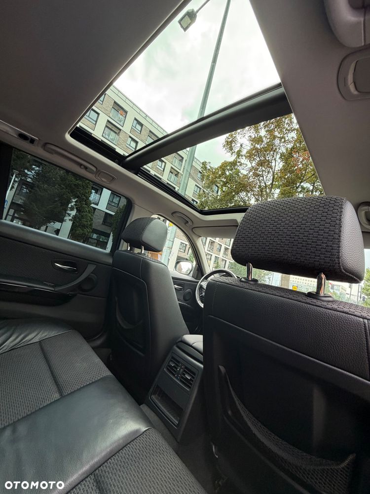 BMW Seria 3 320d Efficient Dynamics - 9