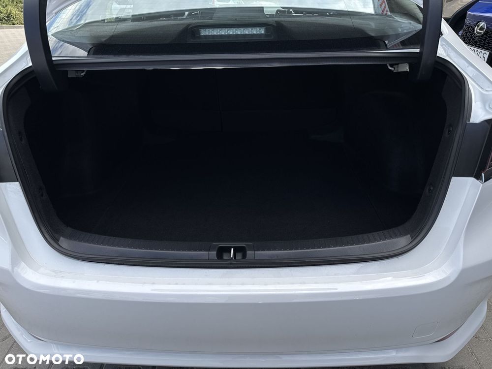 Toyota Corolla 1.8 Hybrid Active - 32