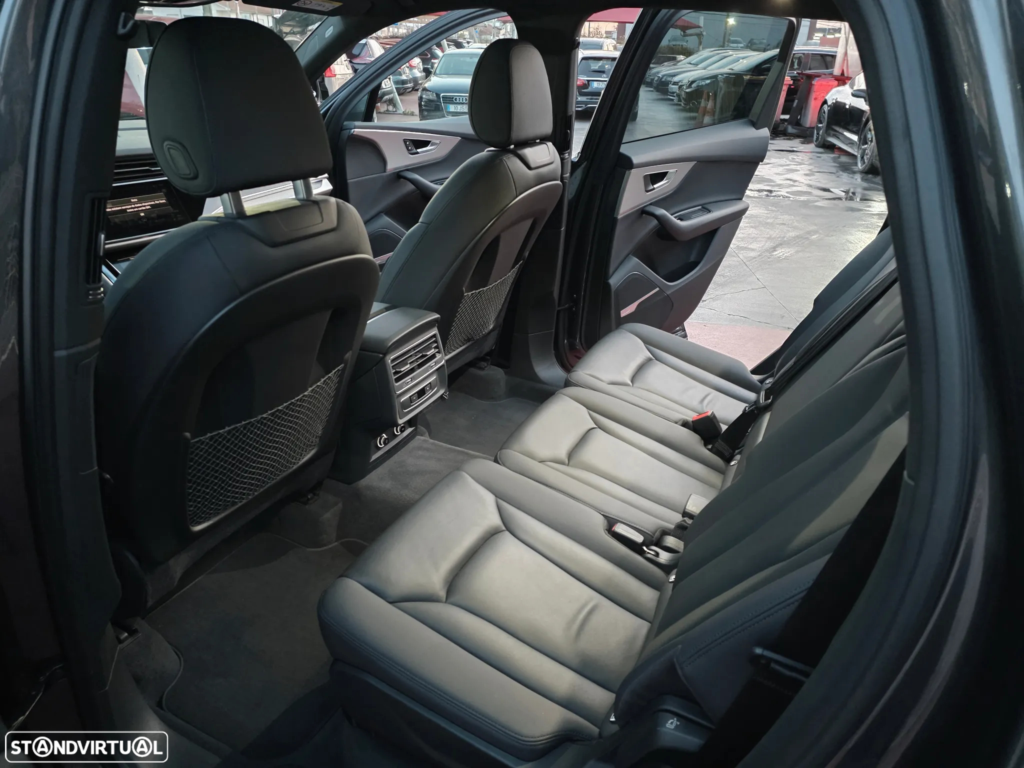 Audi Q7 3.0 TDI E-tron quattro S-line Tiptronic - 25
