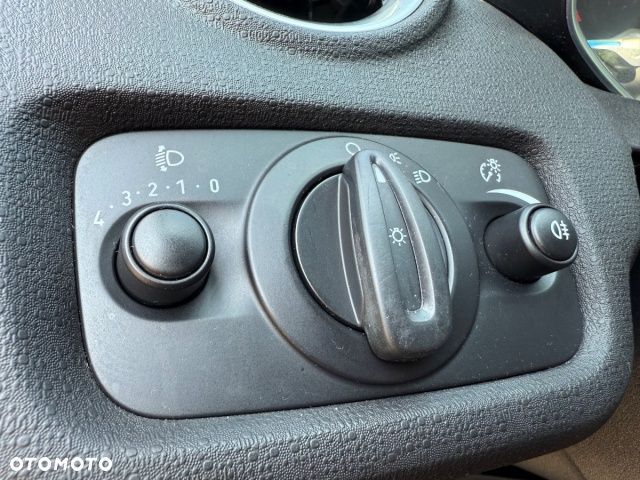 Ford Fiesta - 10