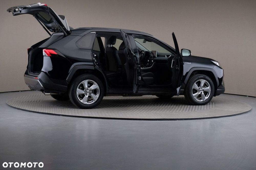 Toyota RAV4 - 6
