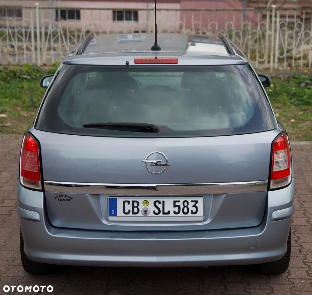 Opel Astra 1.6 - 9