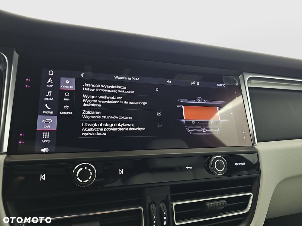 Porsche Macan Standard - 31