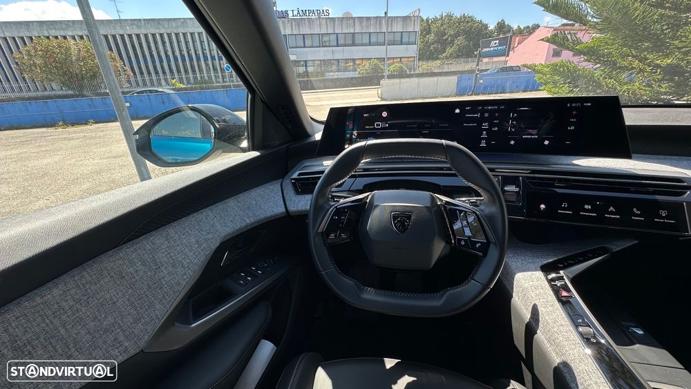 Peugeot E-3008 73 kWh Allure - 3