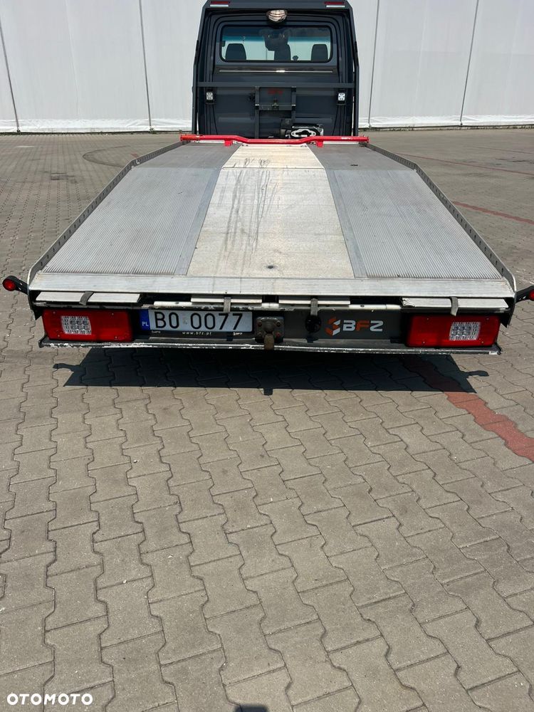 Mercedes-Benz Sprinter - 8