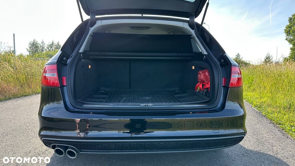 Audi A4 Avant 2.0 TDI DPF clean diesel quattro S tronic S line Sportpaket - 28
