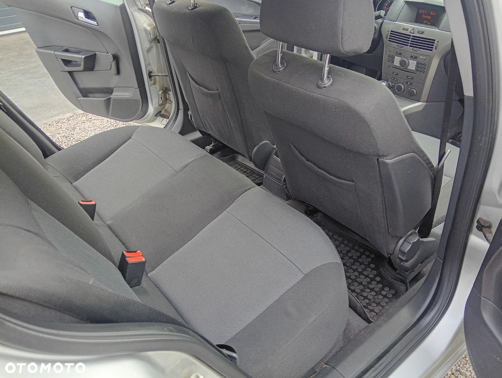 Opel Astra - 14