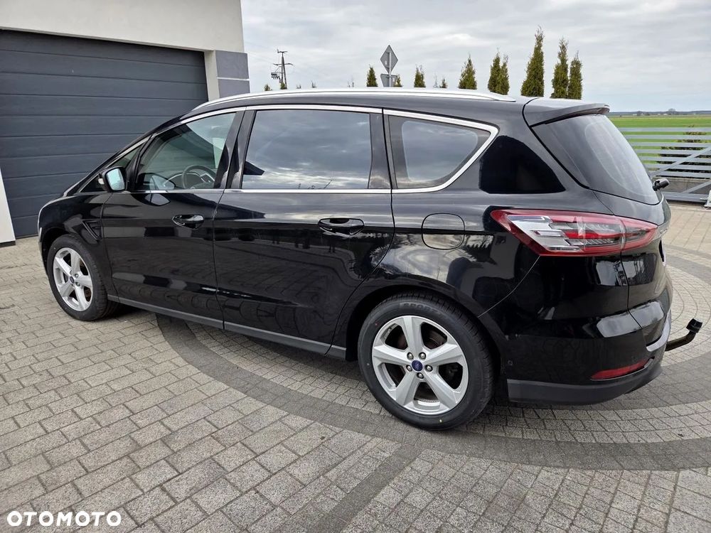 Ford S-Max - 10