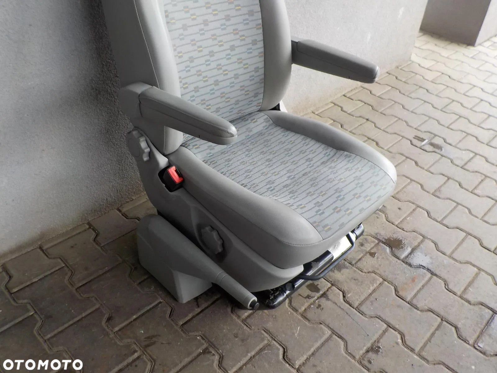 VW T5 LIFT T6 FOTEL SIEDZENIE KIEROWCY Z PODŁOKIETNIKAMI PALACE - 5