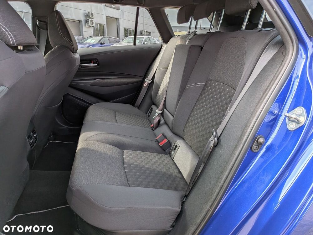 Toyota Corolla 1.8 Hybrid Comfort - 24