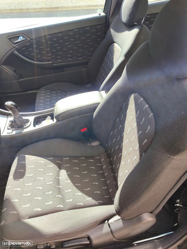 Mercedes-Benz C 180 Sport Coupé Classic - 10