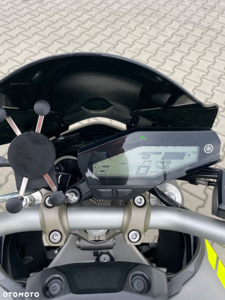 Yamaha MT - 8