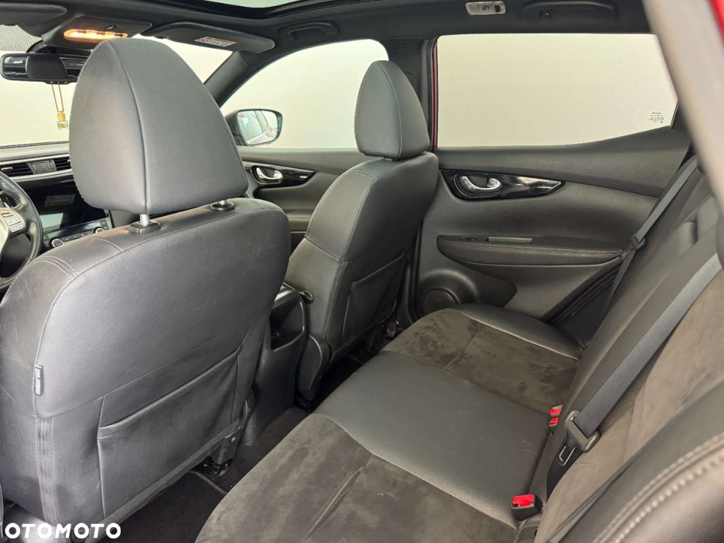Nissan Qashqai 1.6 DIG-T N-Connecta - 20