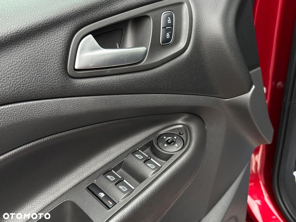 Ford Kuga 2.0 TDCi AWD ST-Line - 22