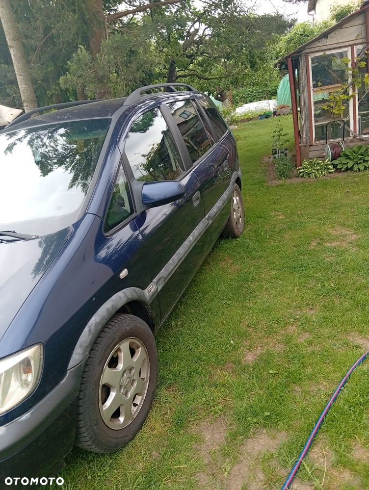 Opel Zafira - 4