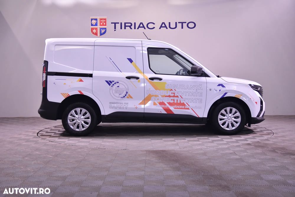 Ford Transit Courier Van - 6