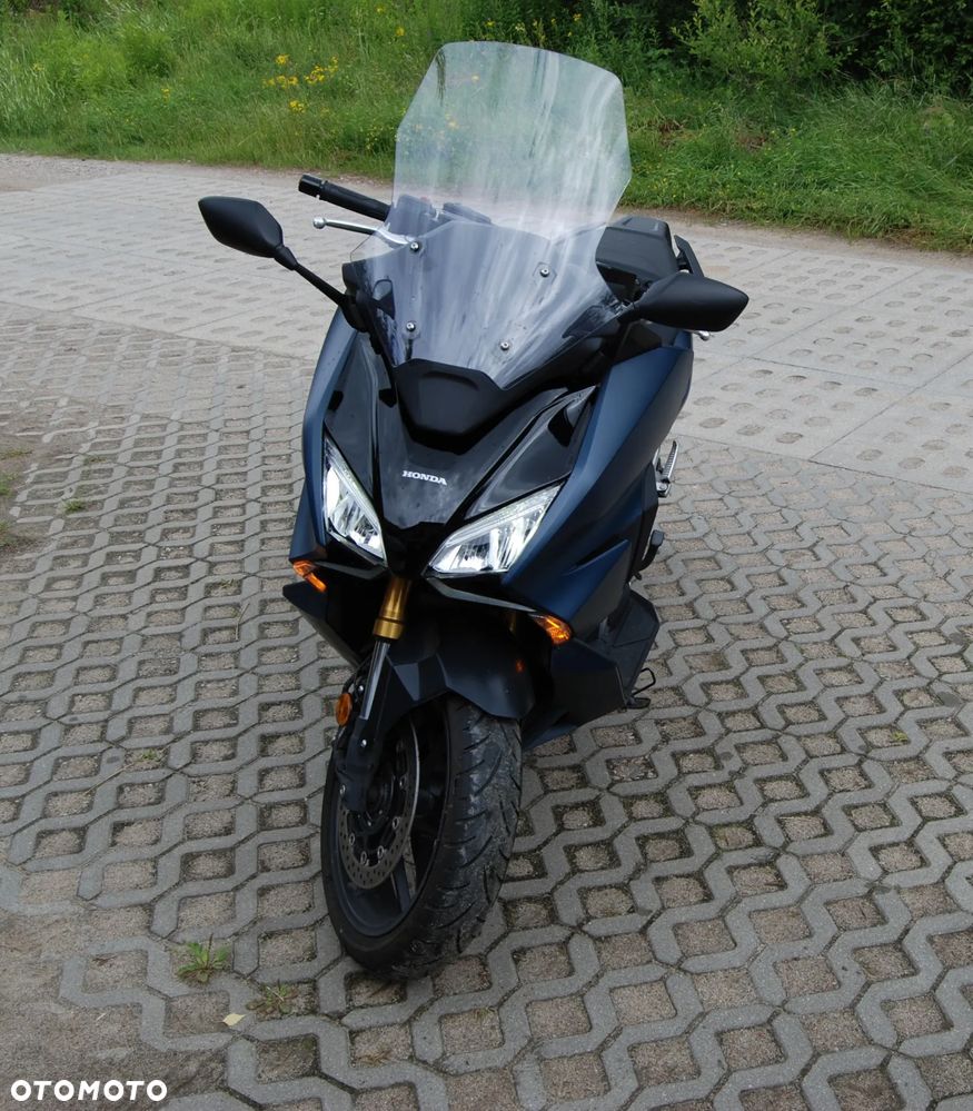 Honda NSS - 12