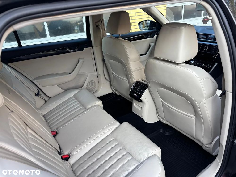 Skoda Superb 2.0 TDI L&K - 29