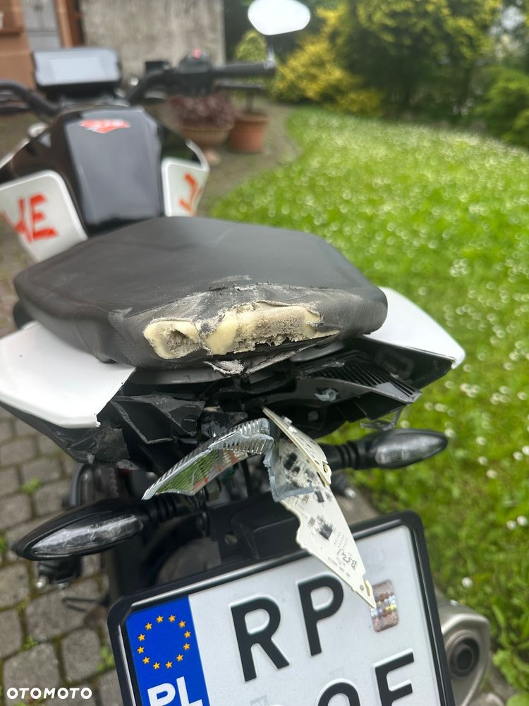 KTM Duke 390 - 4