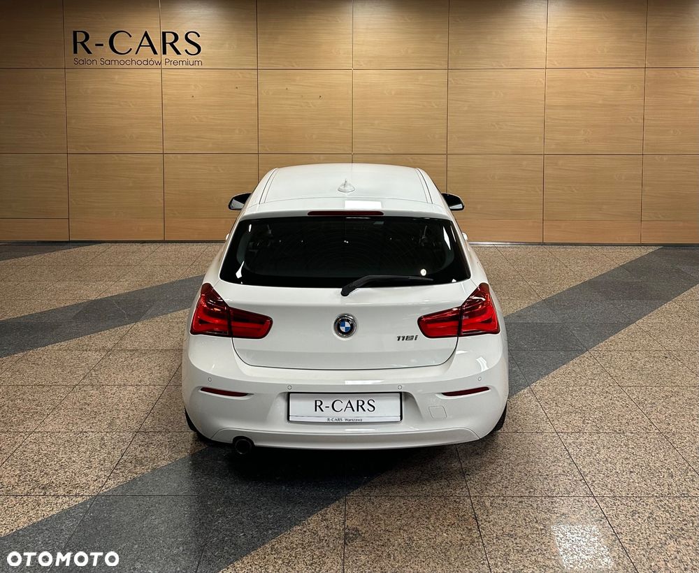 BMW Seria 1 118i - 6