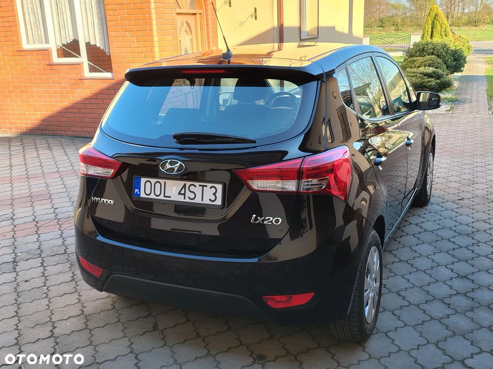 Hyundai ix20 1.4 blue Comfort - 25