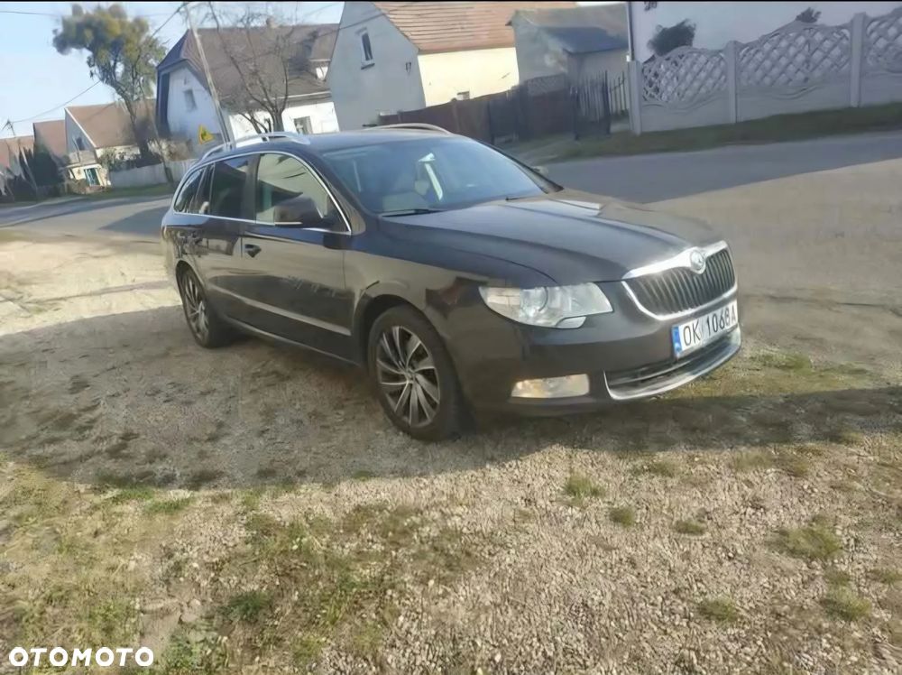 Skoda Superb 2.0 TDI Ambition - 1