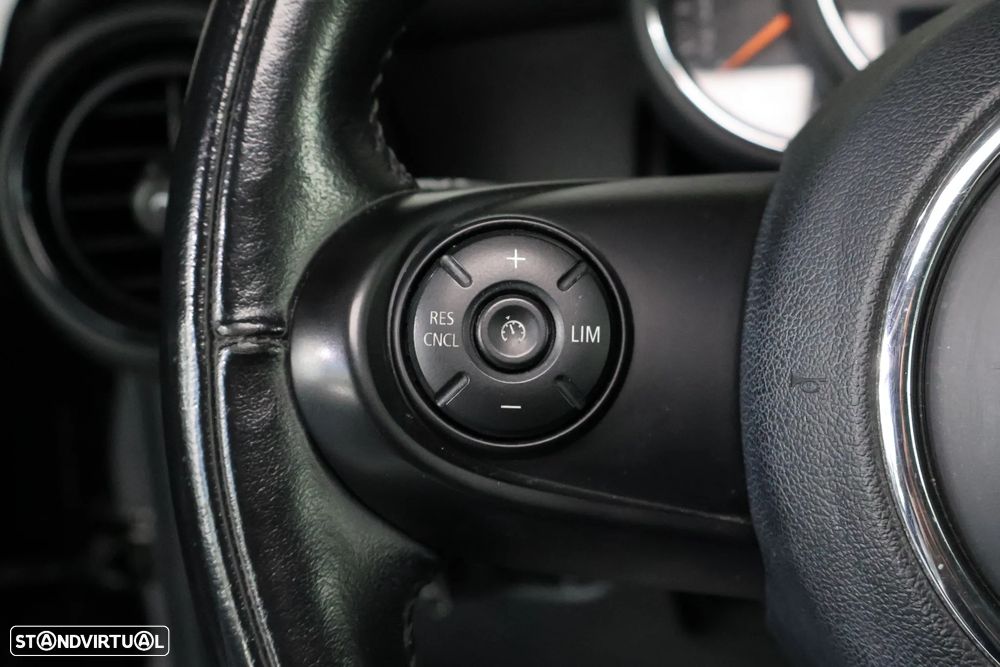 MINI 5 Portas One D - 24