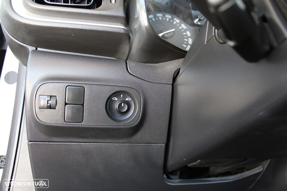 Citroën C3 1.2 PureTech Plus - 16