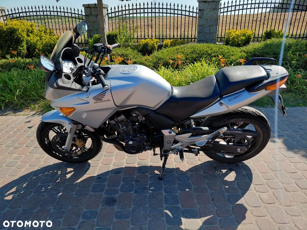 Honda CBF - 2