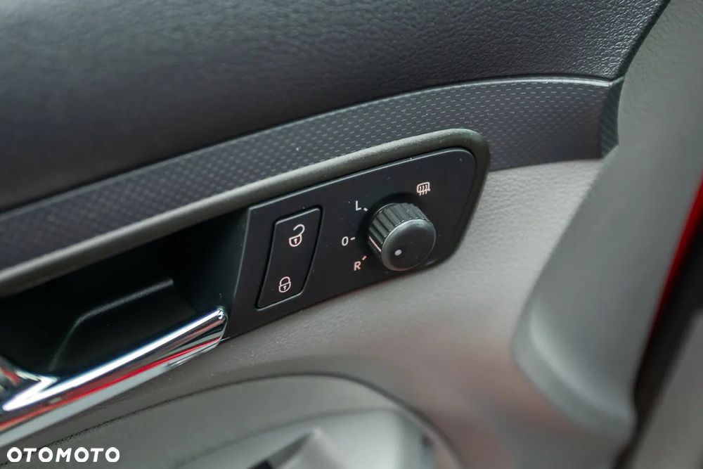 Volkswagen Caddy 1.9 DPF DSG Maxi Life (7-Si.) - 23