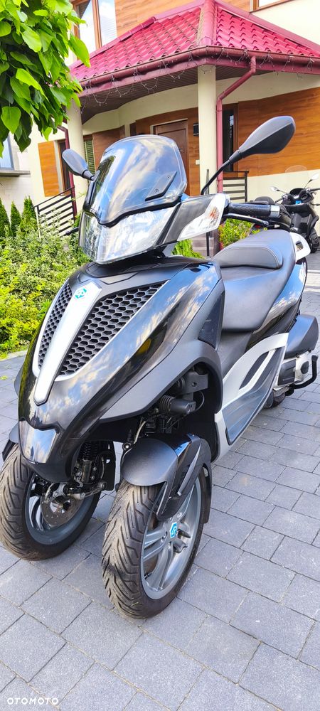 Piaggio MP-3 - 3
