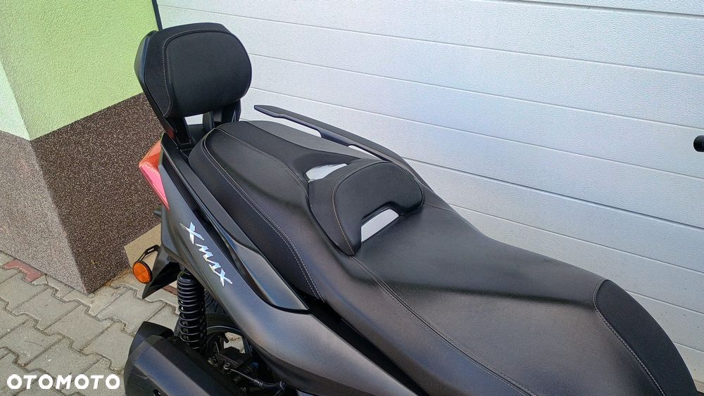 Yamaha X-max - 24