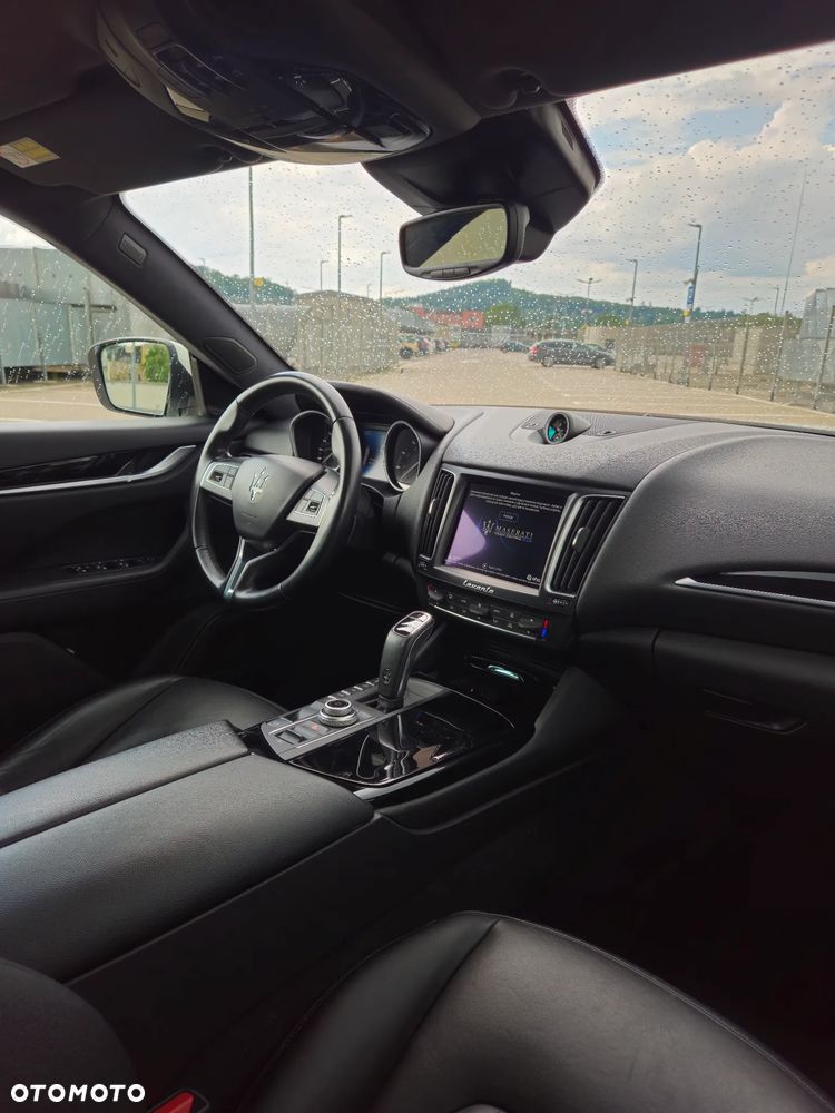 Maserati Levante - 21